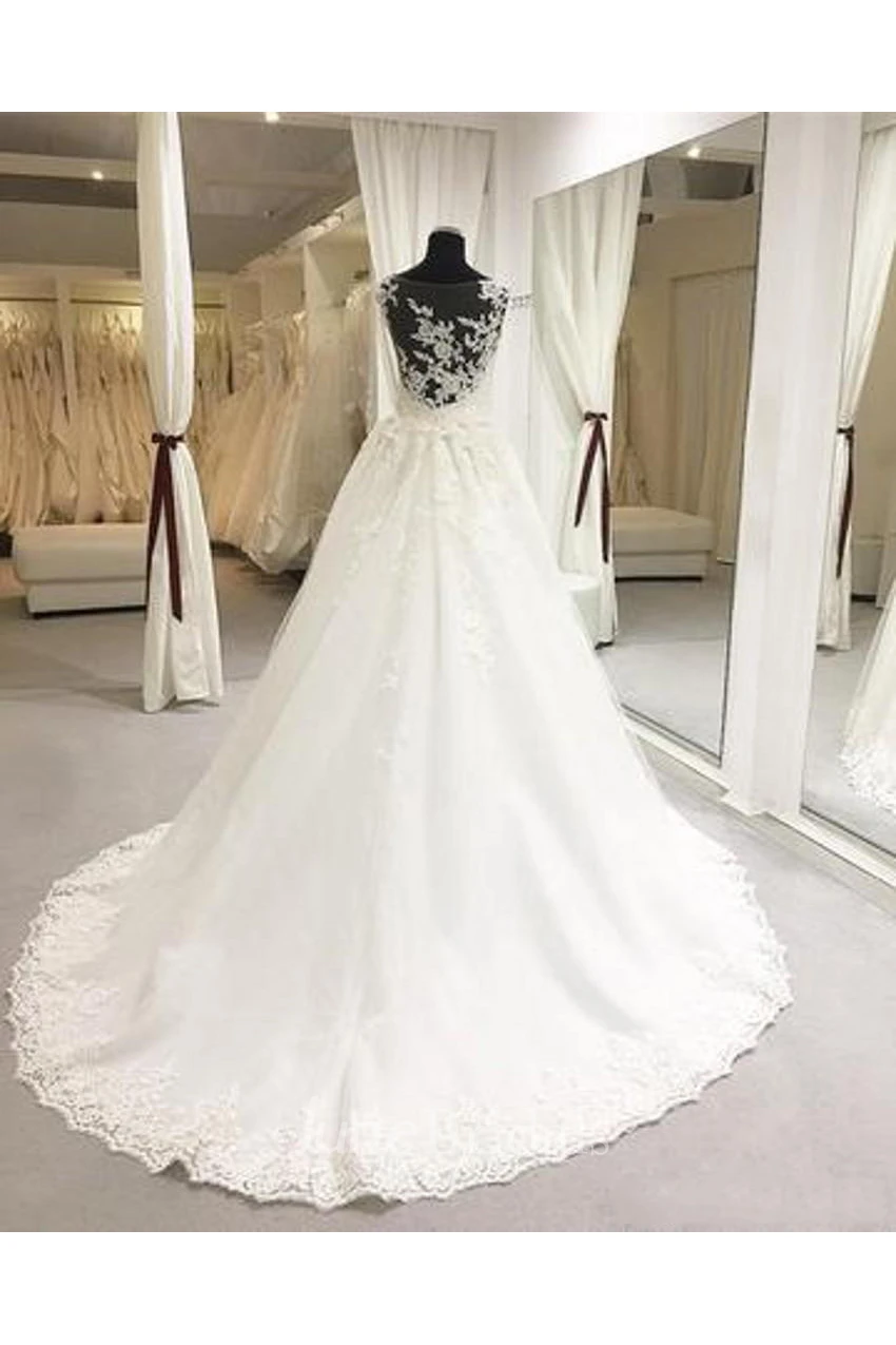 Backless Lace Brush Train Appliques Scoop-Neck Romantic Wedding Dress With Pleats