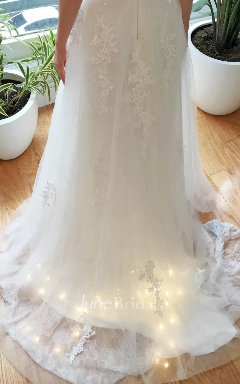 White Deep V Back Lace Wedding Weddig Dress