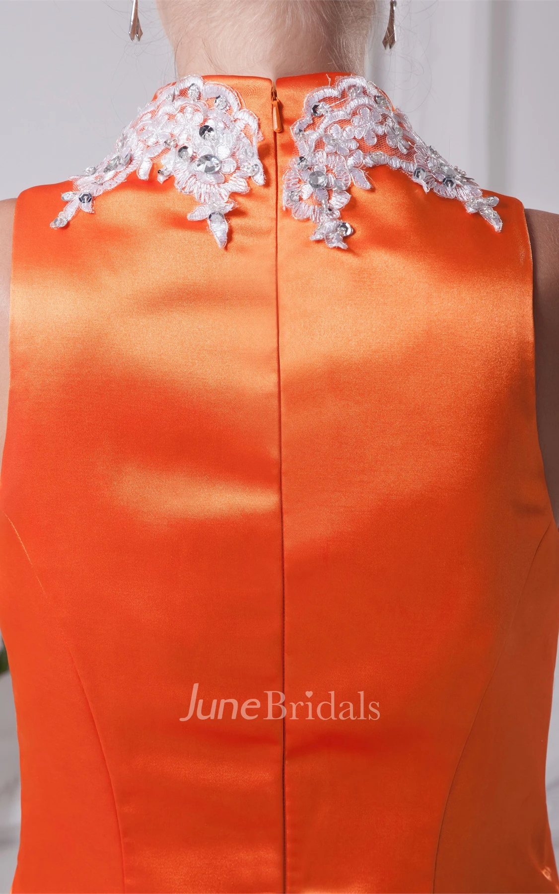 V-Neck Sleeveless Sheath Long Dress with Stress and Appliques