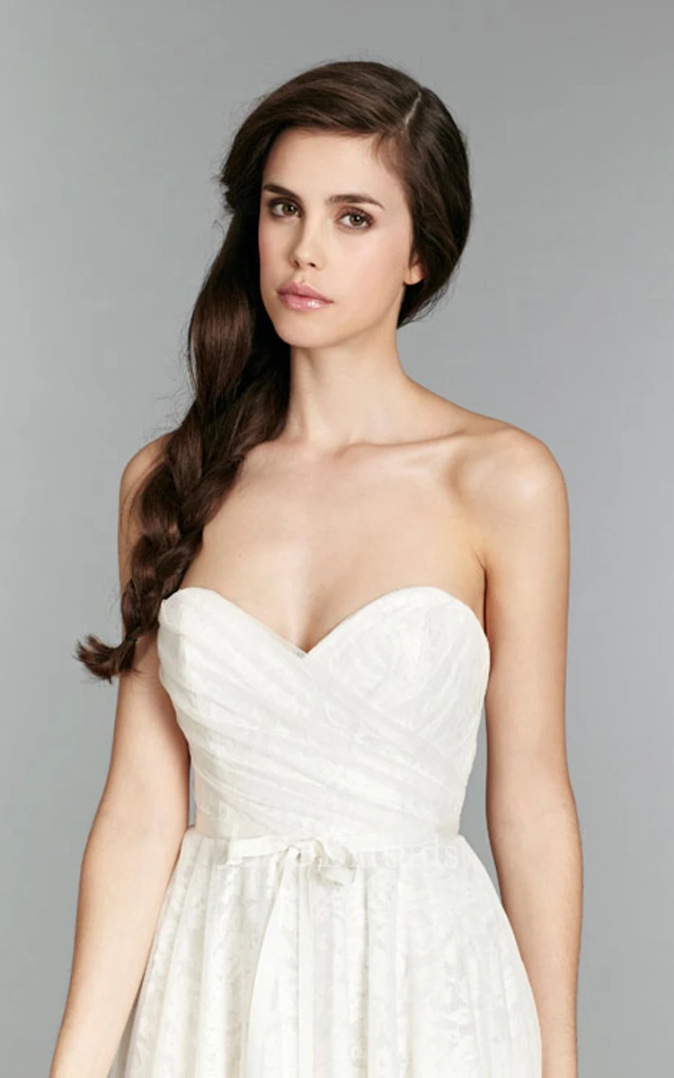 Angelic Sweetheart Neckline Crisscross Ruched Bodice a Line Lace Dress
