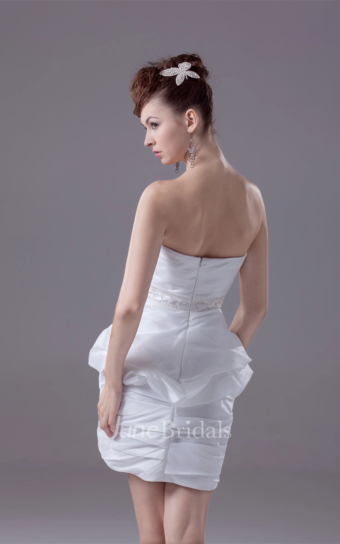 Sweetheart Body-Fitting Short Dress with Ruffles and Beading