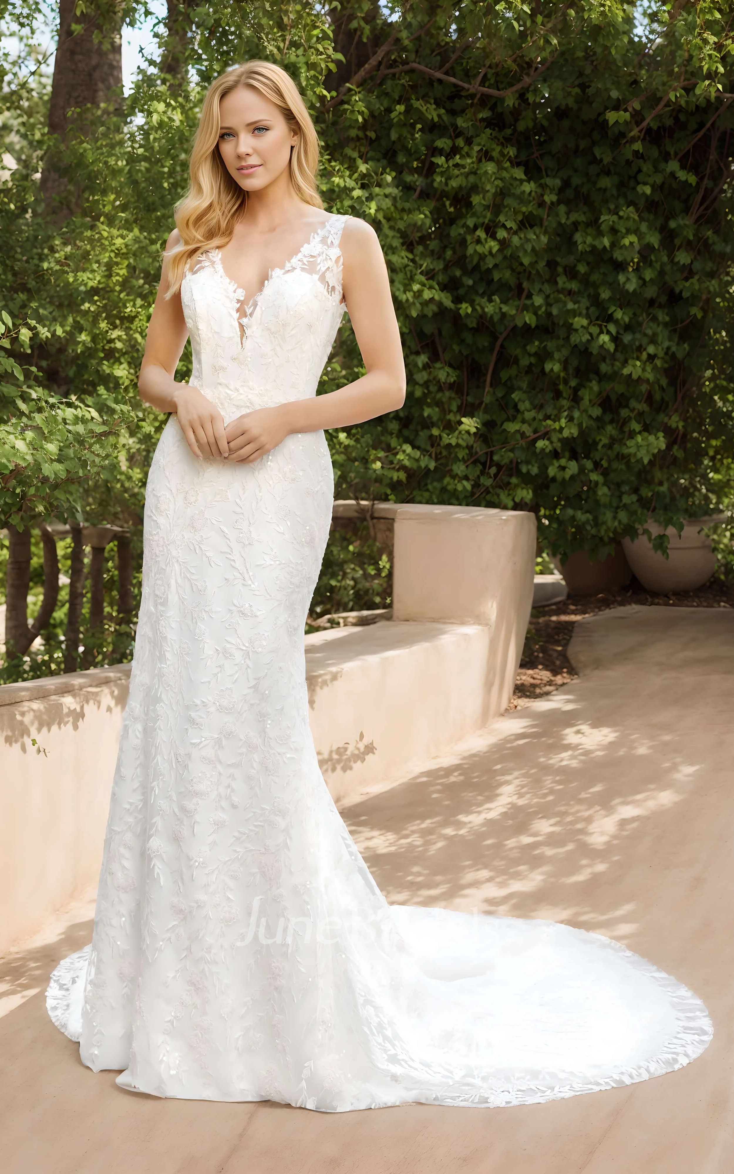 Beach Mermaid Boho Lace Warm Wedding Dress Sparkle Elegant Sleeveless Appliques Sequins Floor Length Bridal Gown