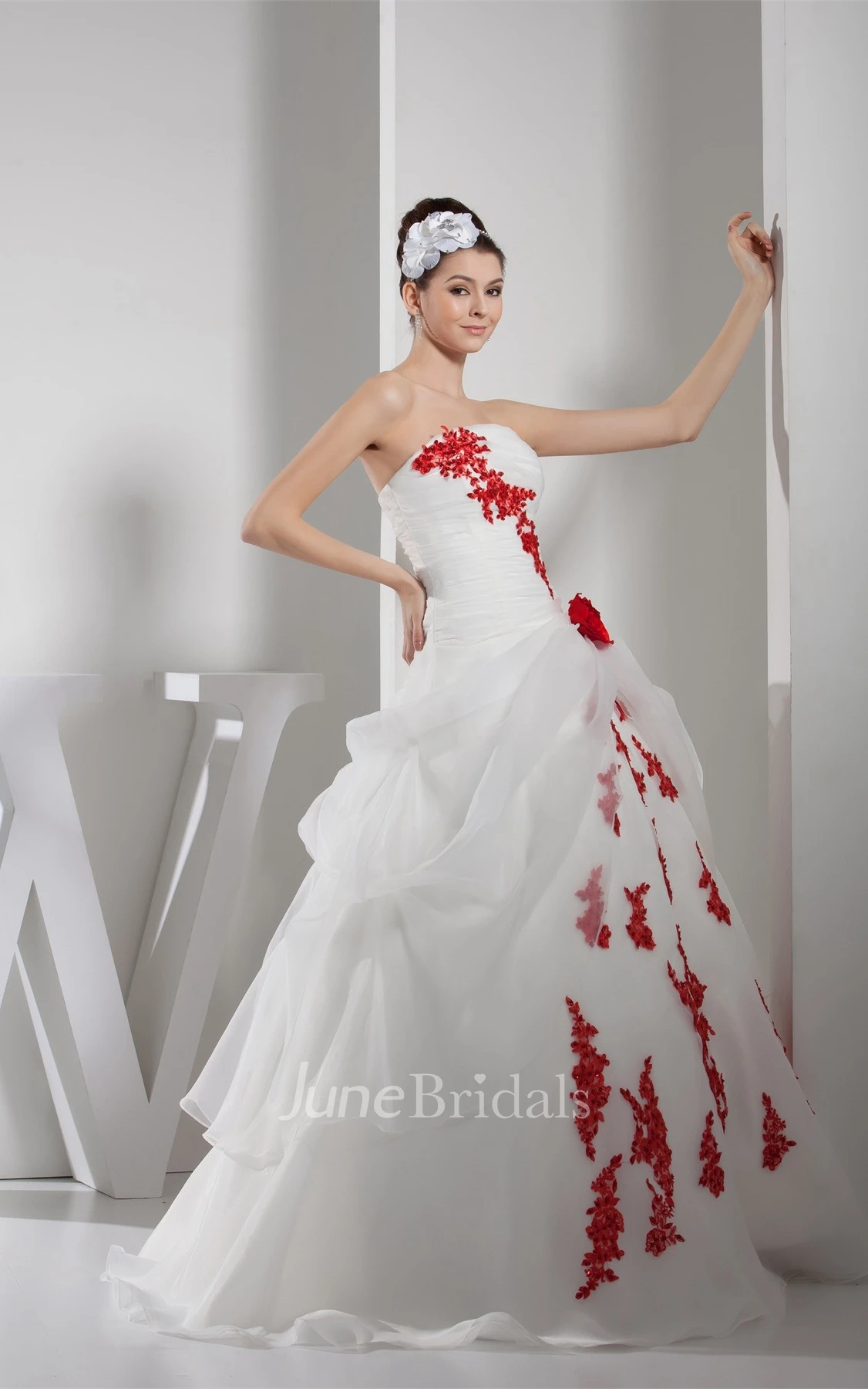 Two-Tone Strapless Ruched Tulle Ball Gown with Flower and Appliques
