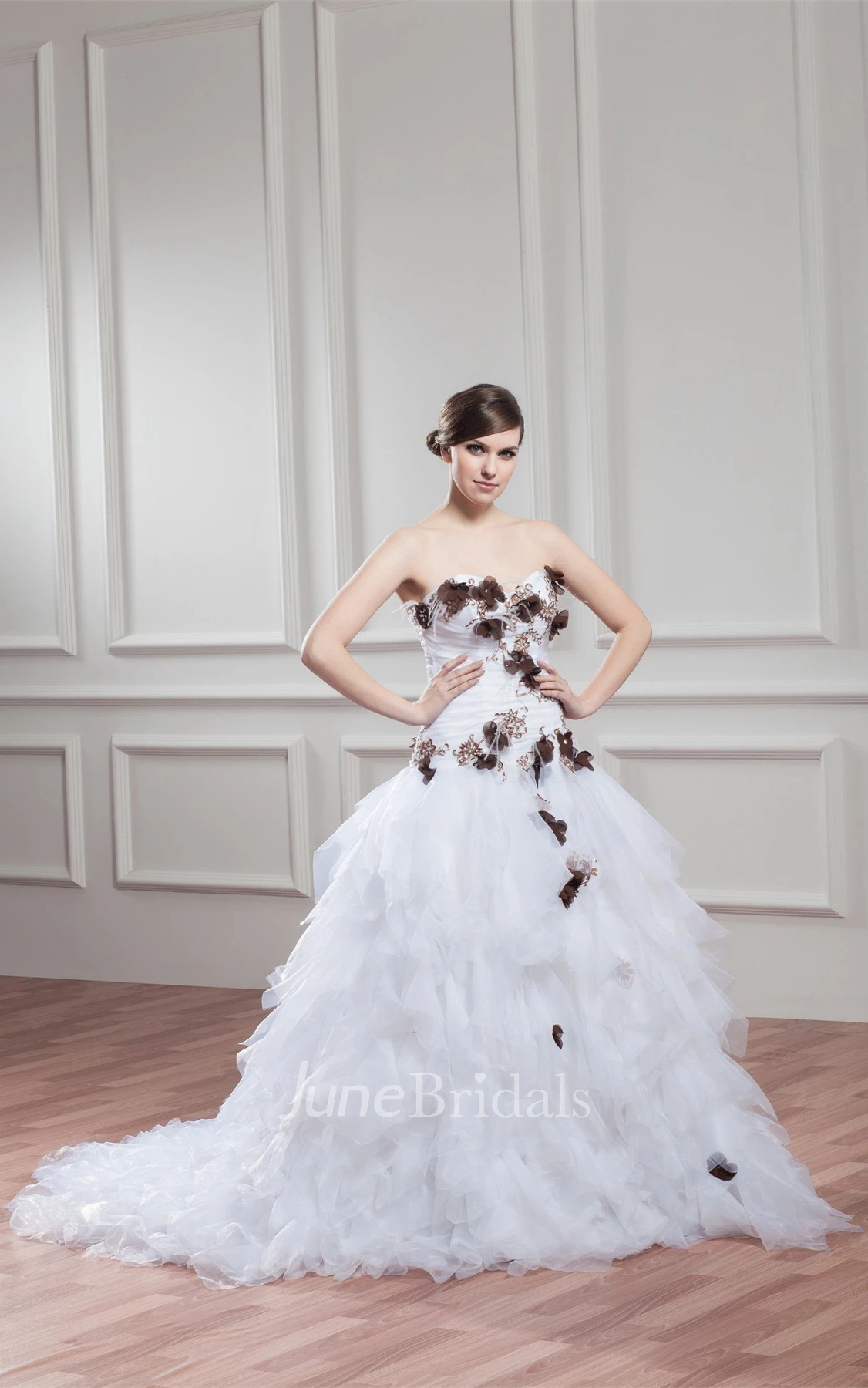 Sweetheart Criss-Cross Tiered A-Line Dress with Flower and Appliques