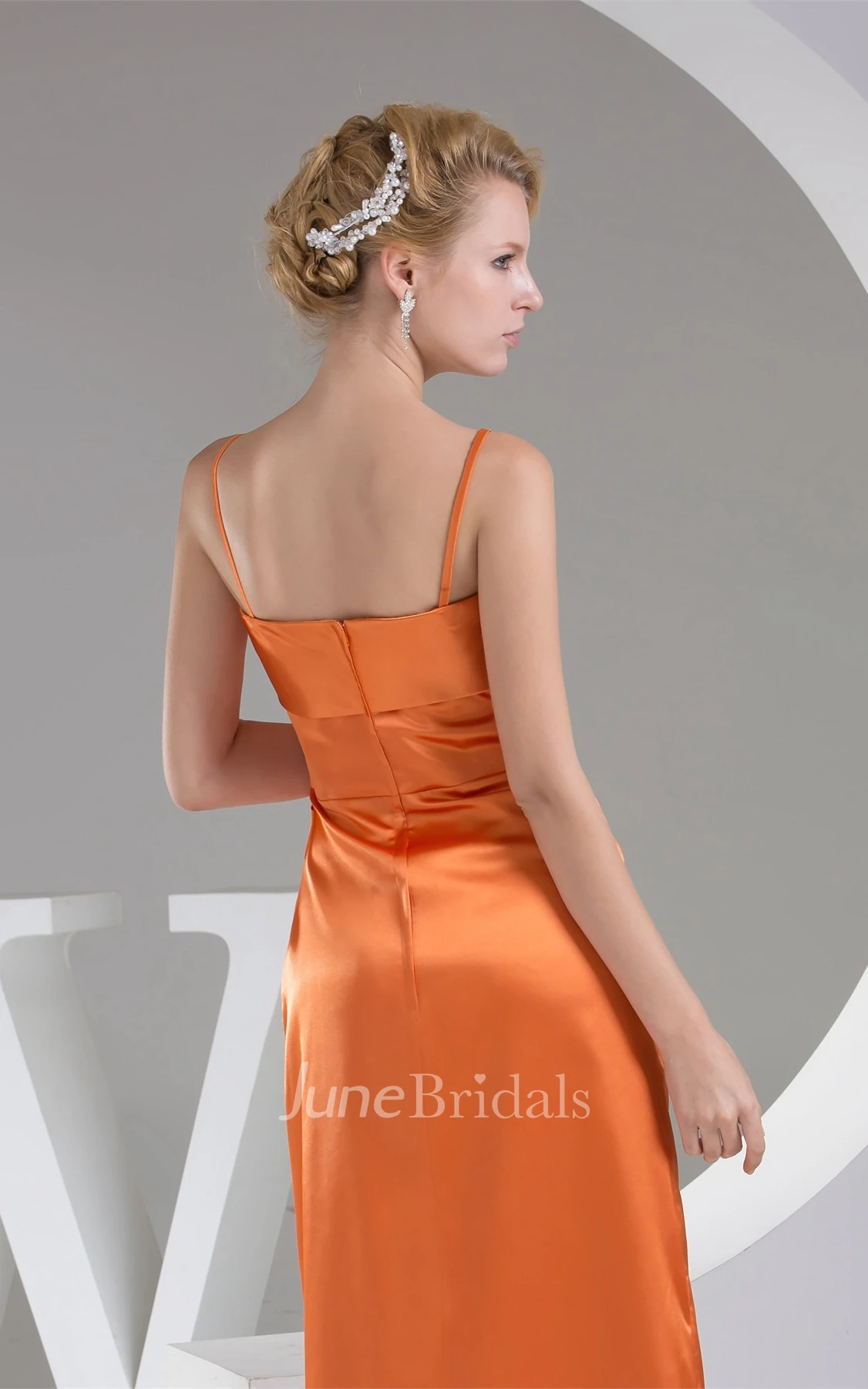 Sleeveless Satin Floor-Length Dress with Spaghetti-Straps and Bow