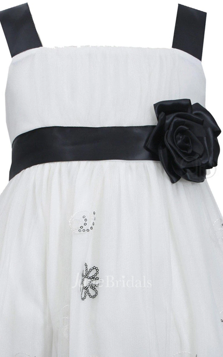 Sleeveless Square-neck Dress With Sequins