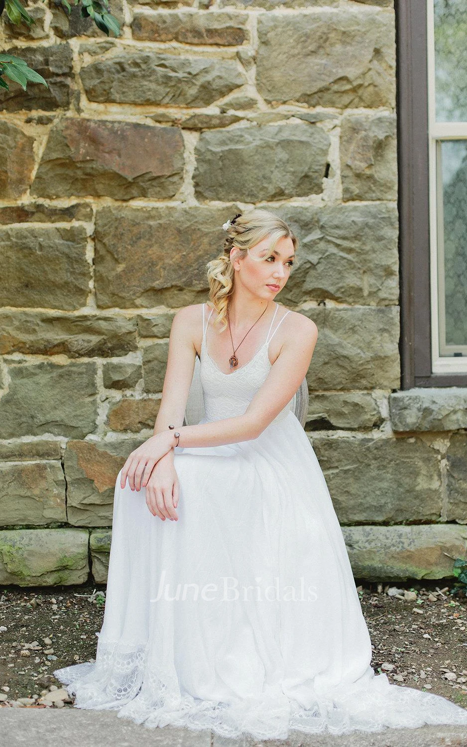 Bell Sleeve Chiffon Lace Weddig Dress