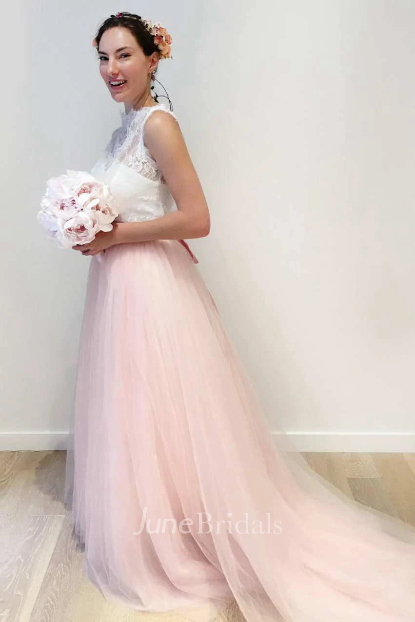 Bateau Sleeveless A-Line Tulle Wedding Dress With Lace Top