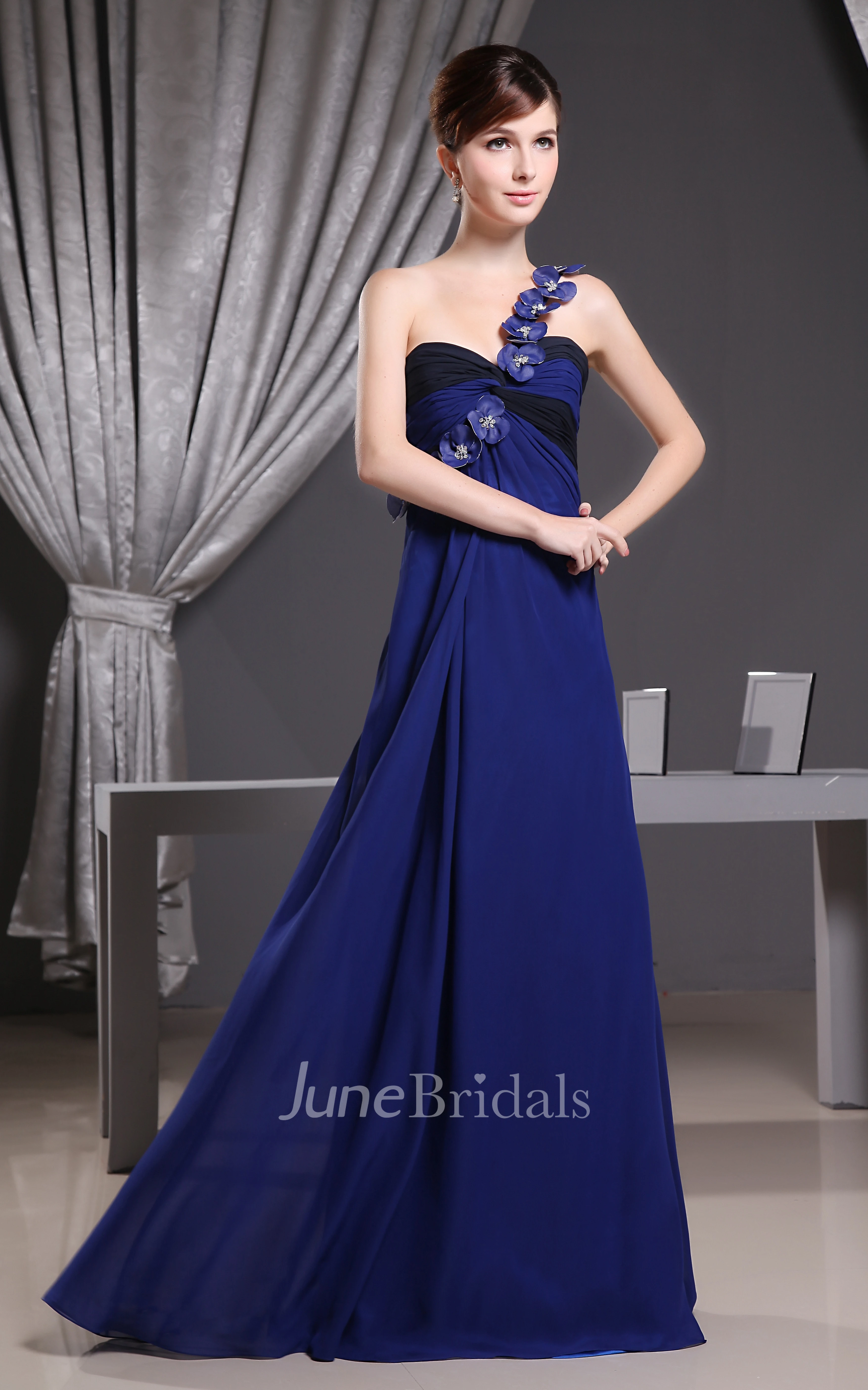 Mute-Color Sleeveless Chiffon Long Dress With Criss-Cross Ruching