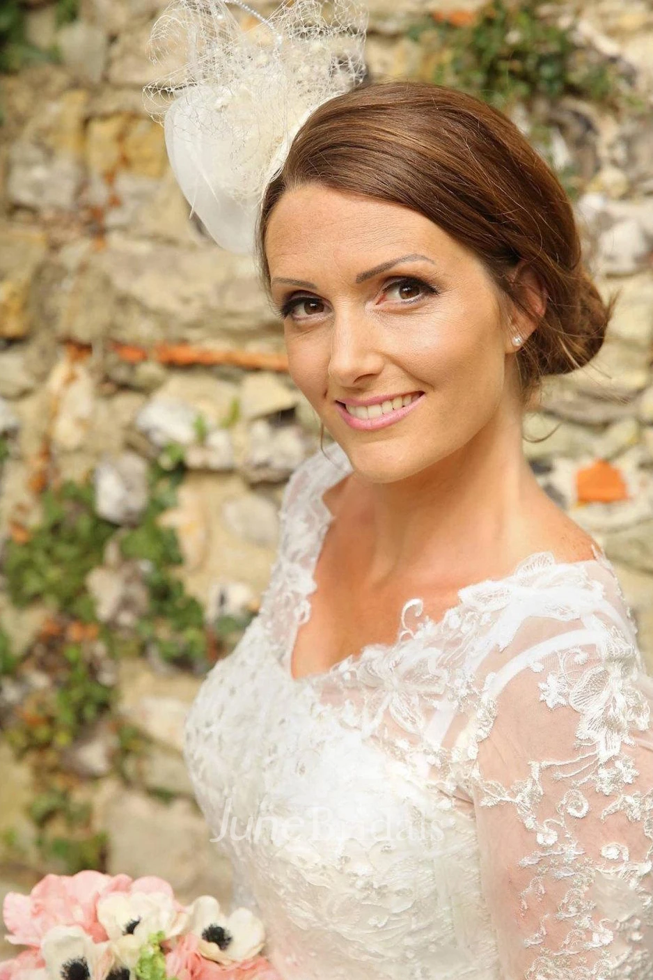 1950S Modest Vintage Short Plus Size Boho Lace Winter Wedding Dress Elegant Casual Tea Length Bridal Gown with 3/4 Sleeves