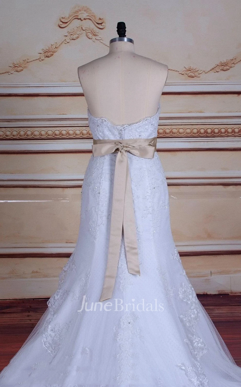 Mermaid Strapped Sweetheart Lace Satin Dress With Appliques Tiers