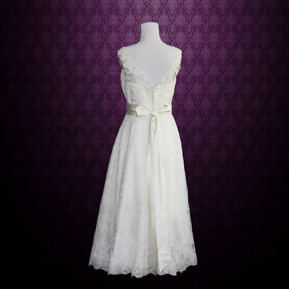 Vintage Sleeveless Retro Boat Neck Lace Tea Length Wedding Dress