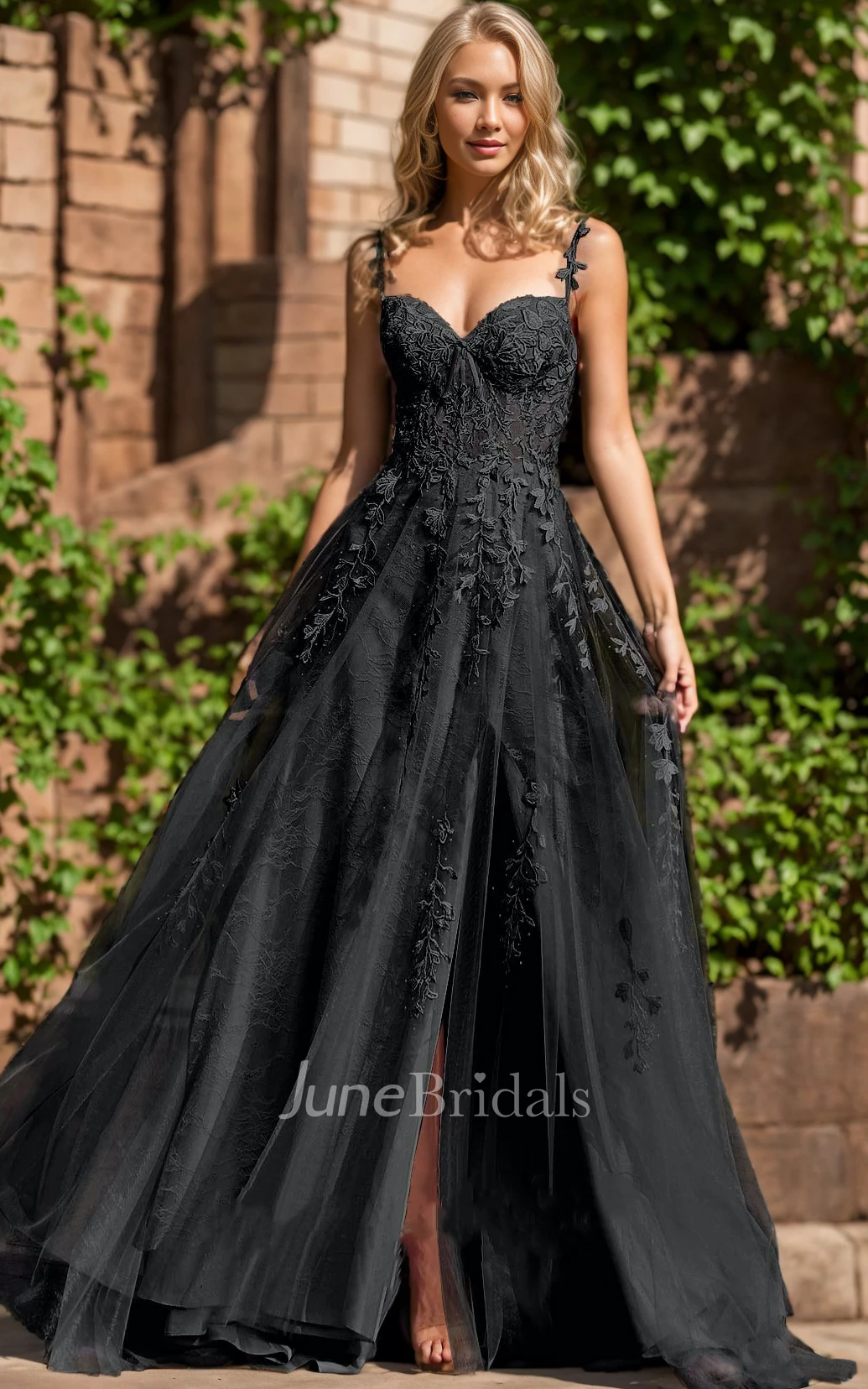 Floral Gothic Black Lace A-Line Straps Beaded Floor Wedding Dress Elegant  Sexy Sweetheart Party Gown with Appliques - June Bridals