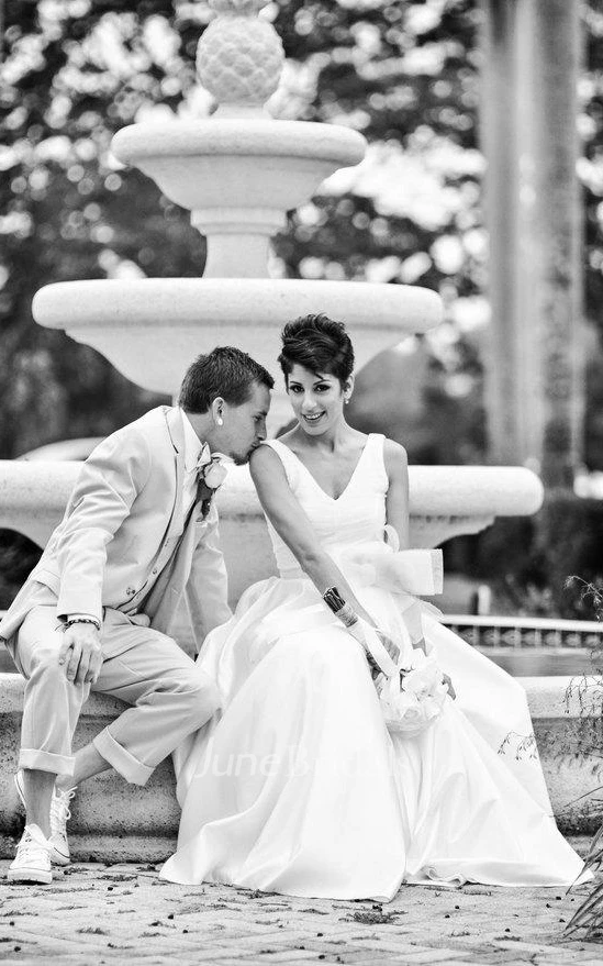 Elegant V-Neck Sleeveless Floor-Length A-Line Satin Wedding Dress