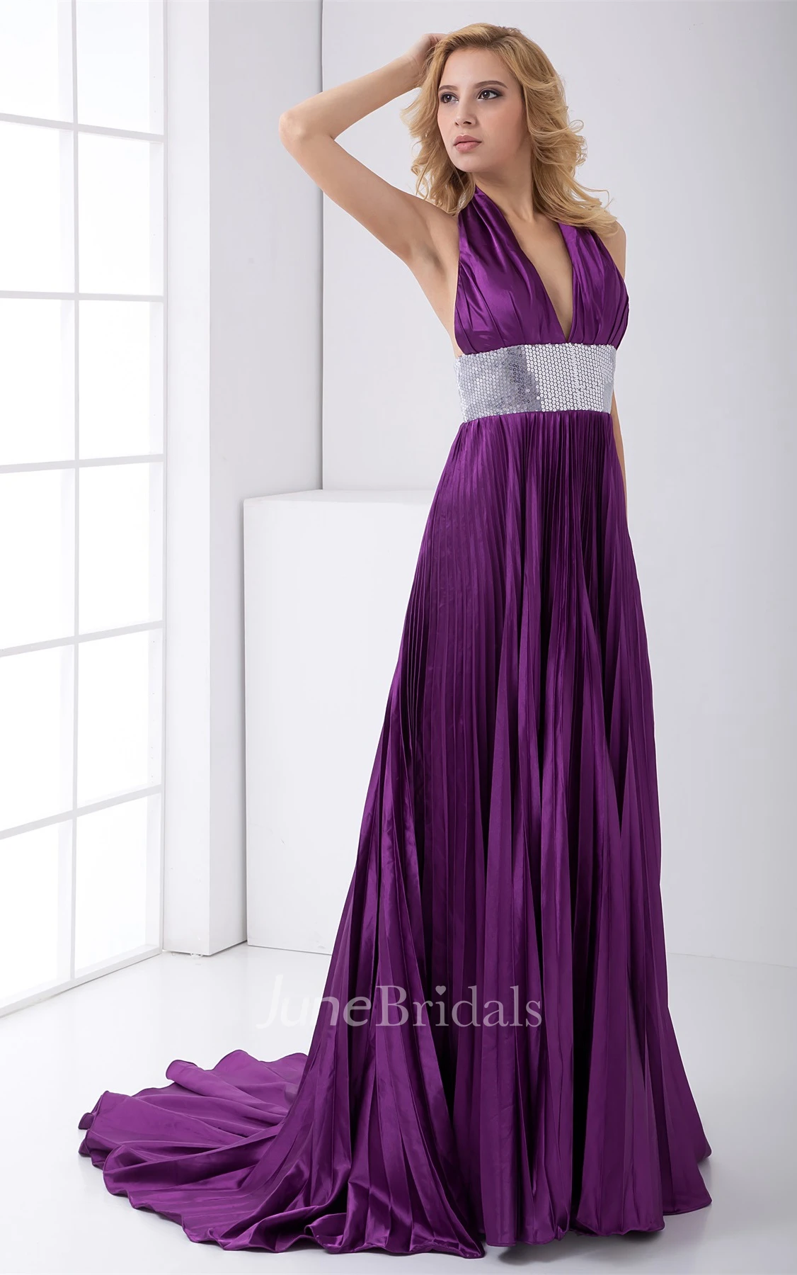 plunged sleeveless floor-length pleated dress with sequined waist