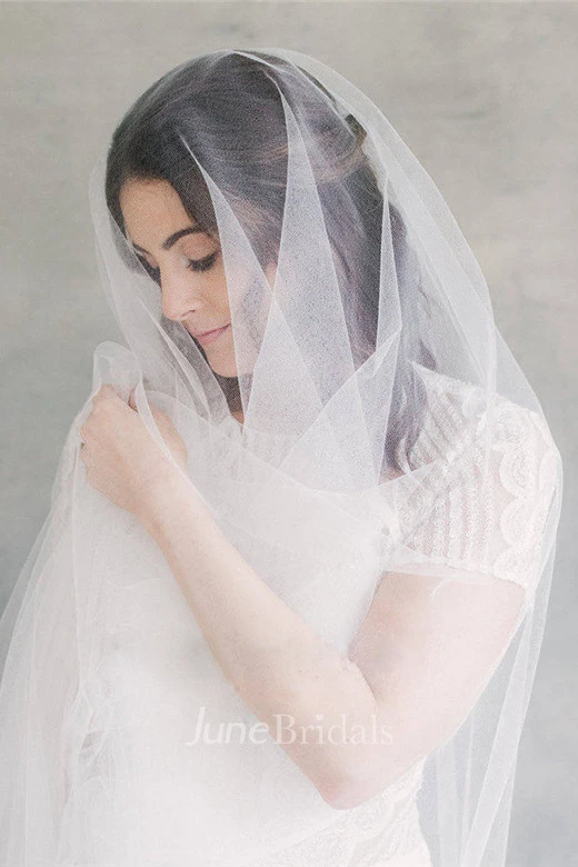 Simple Romantic Tulle Long Wedding Veil