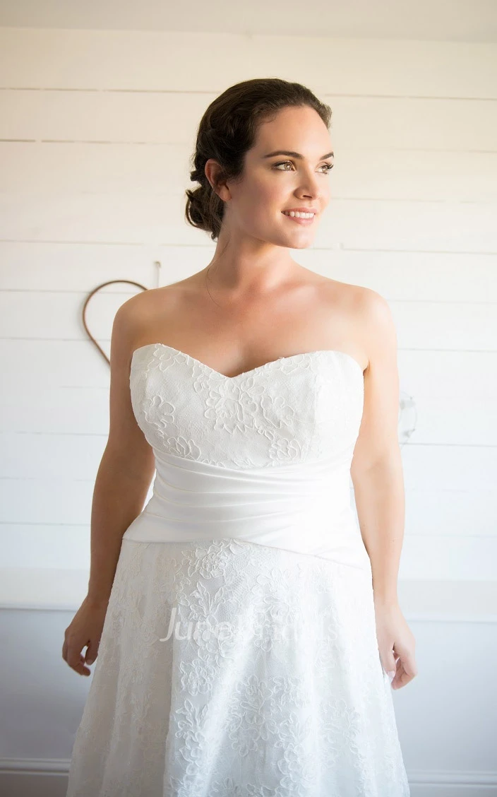 A-Line Long Sweetheart Sleeveless Lace Brush Train  Dress