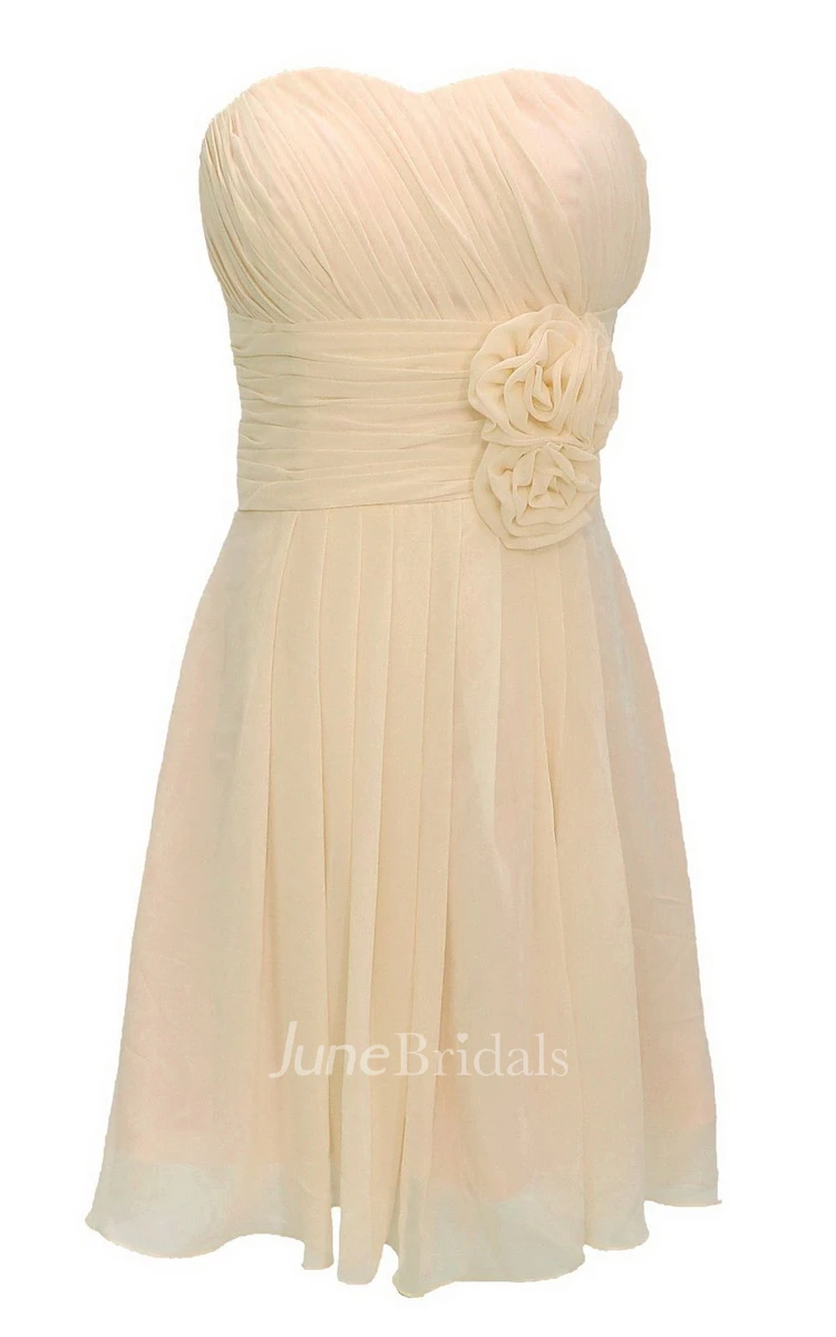 Delicate Sweetheart Short Dress With Floral Band