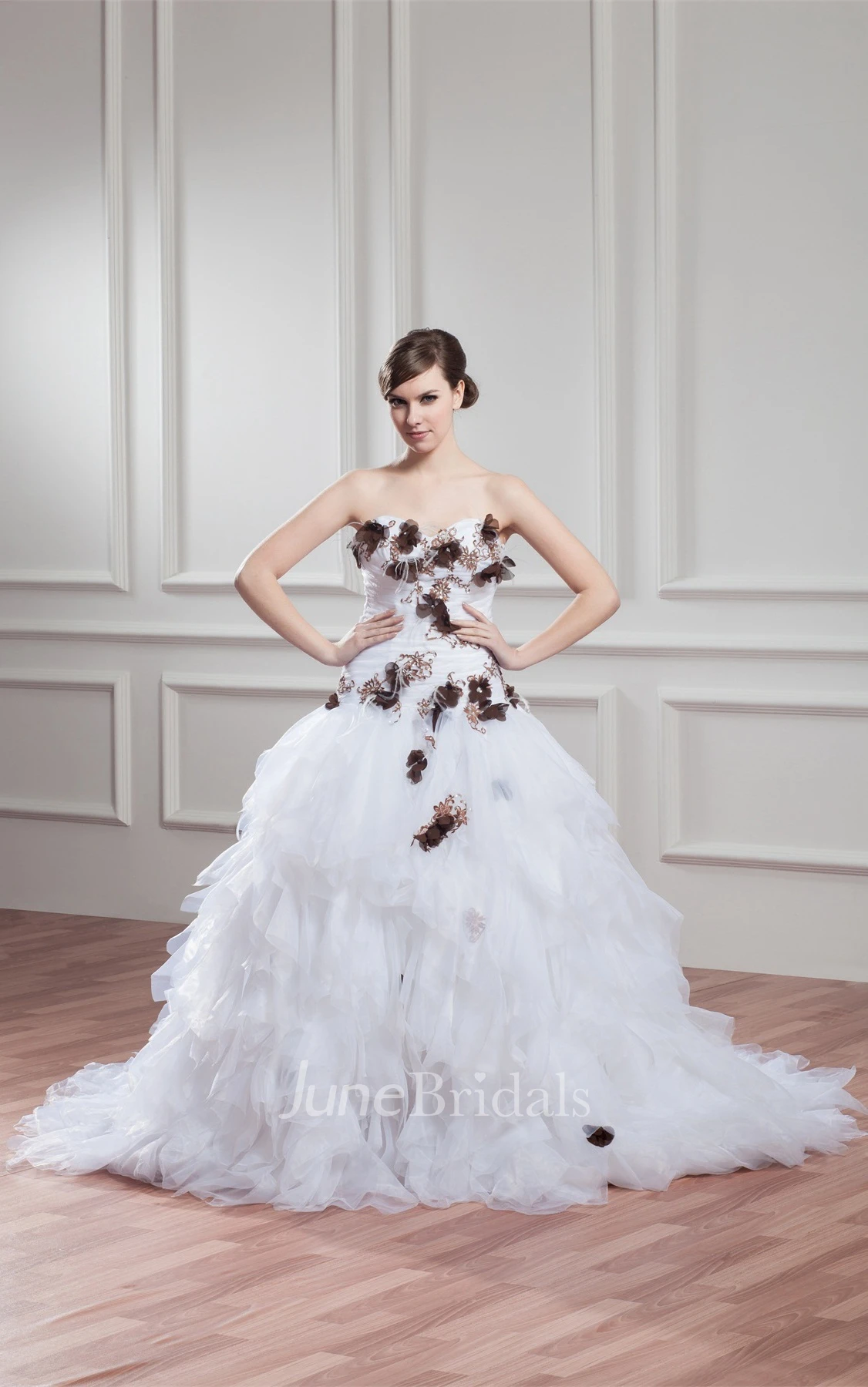 Sweetheart Criss-Cross Tiered A-Line Dress with Flower and Appliques