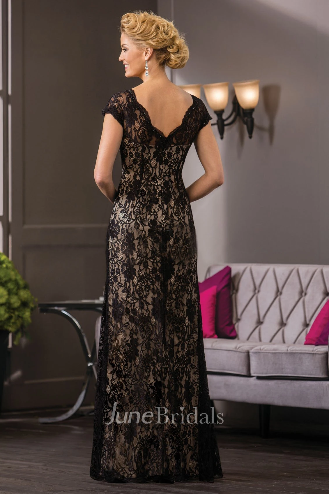 Cap-Sleeved V-Neck Lace Long Mother Of The Bride Dress With V-Back