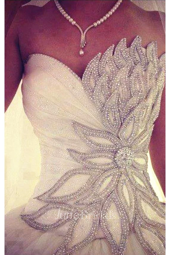 Newest Tulle Beadings White Wedding Dress Ball Gown Sweetheart