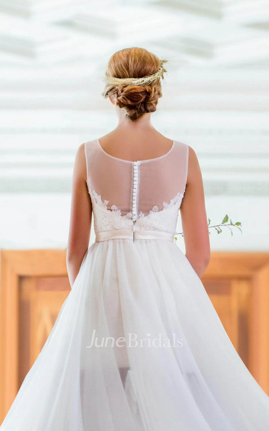 Sleeveless Scoop-Neck Tulle Dress With Appliques And Illusion Back