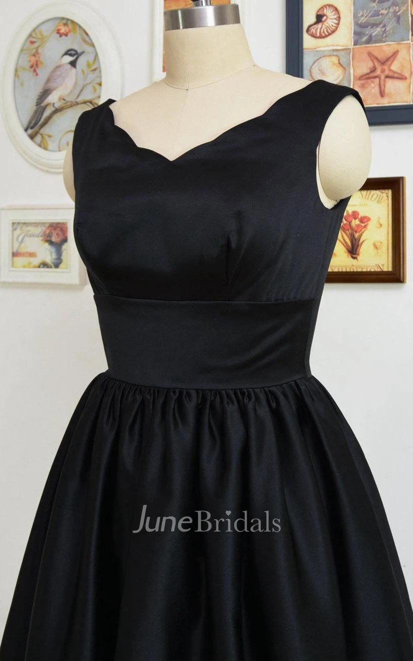 Mini Knee-length V-neck Dress