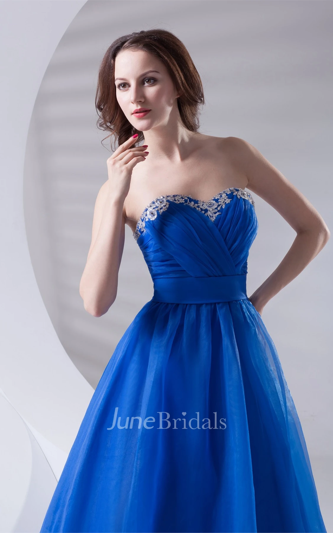 Sweetheart Criss-Cross A-Line Gown with Appliques