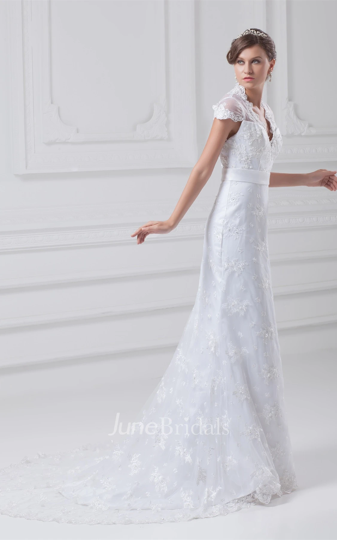 scalloped-neck lace mermaid caped-sleeve dress with keyhole back