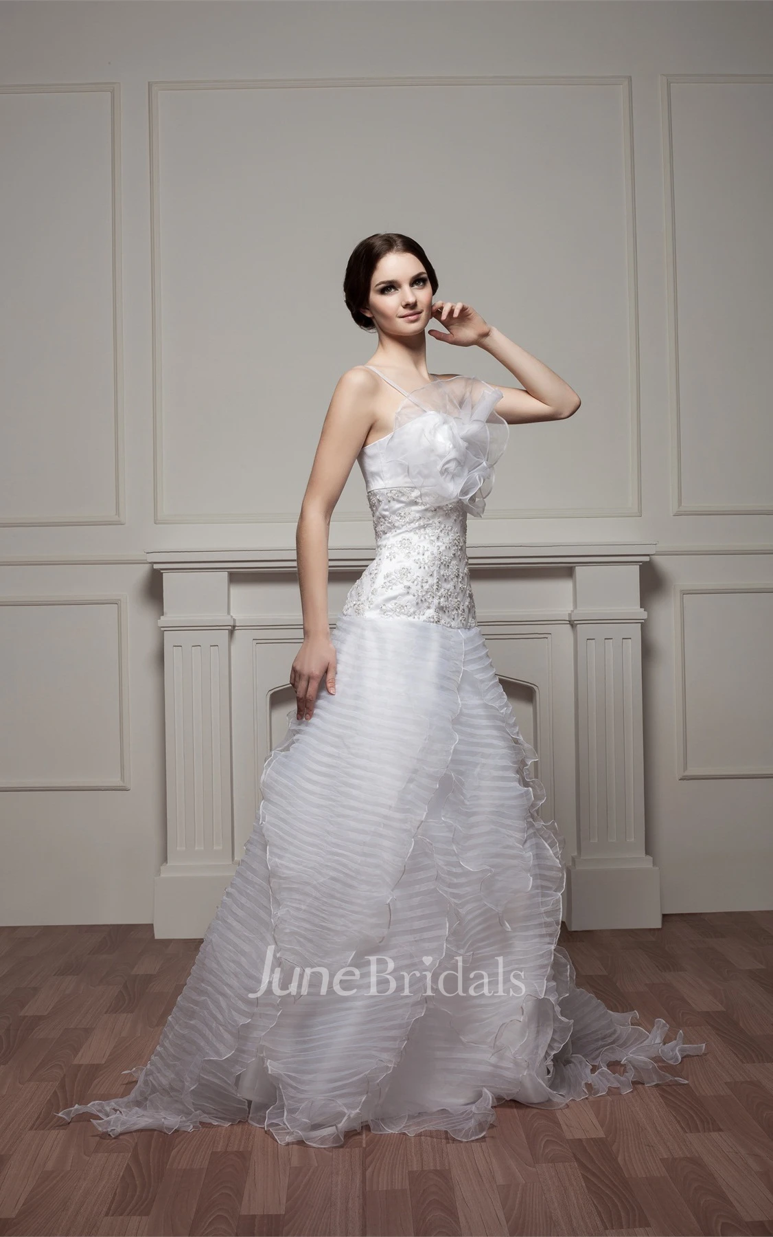 Spaghetti-Straps A-Line Ruched Dress with Appliques and Flower