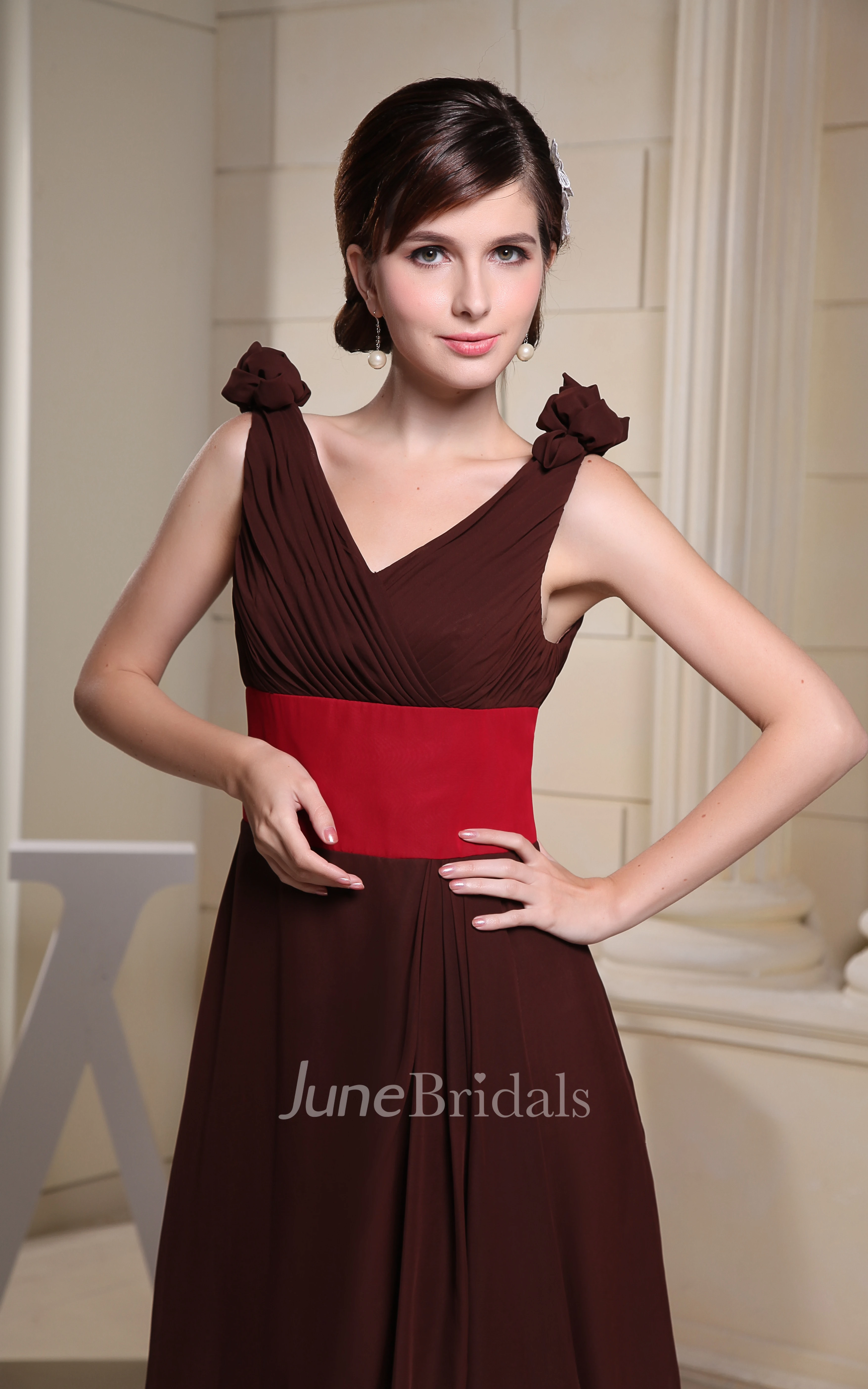 V-Neck Sleeveless Chiffon Floor-Length Dress With Floral Strap