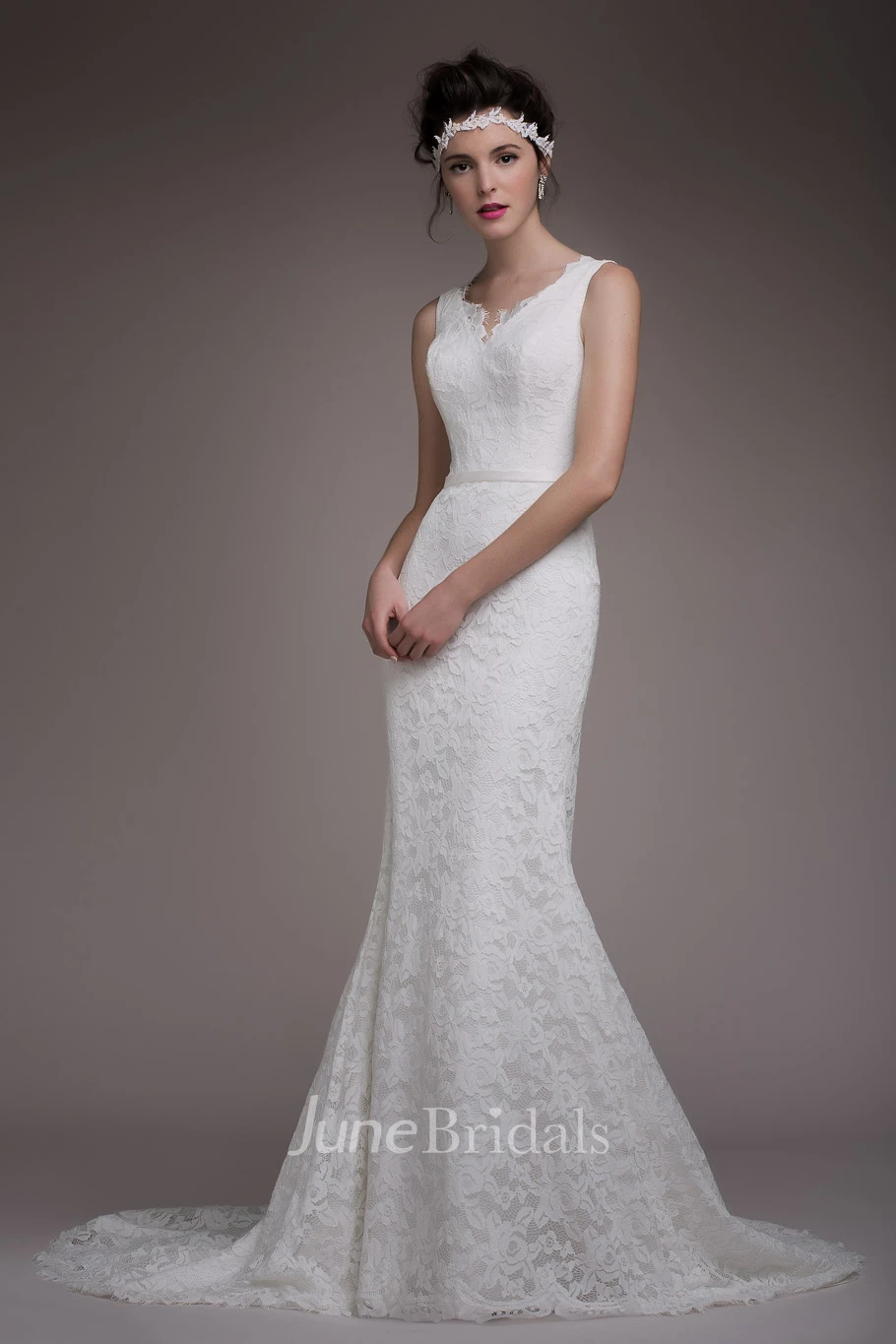 Dreaming Sheath Lace Sleeveless Wedding Dress With Lace-up/Corset Back 