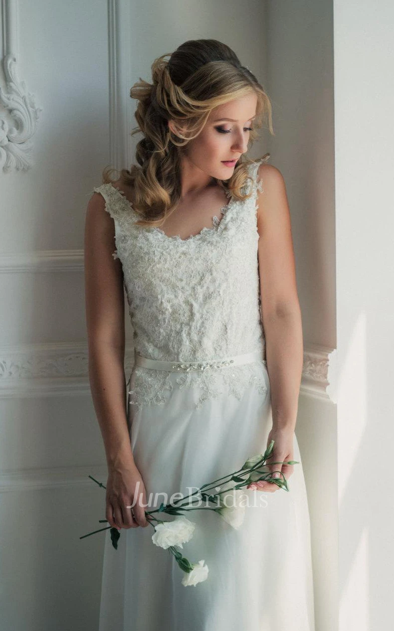 Sheath V-Neck Sleeveless Floor-Length Dress With Appliques