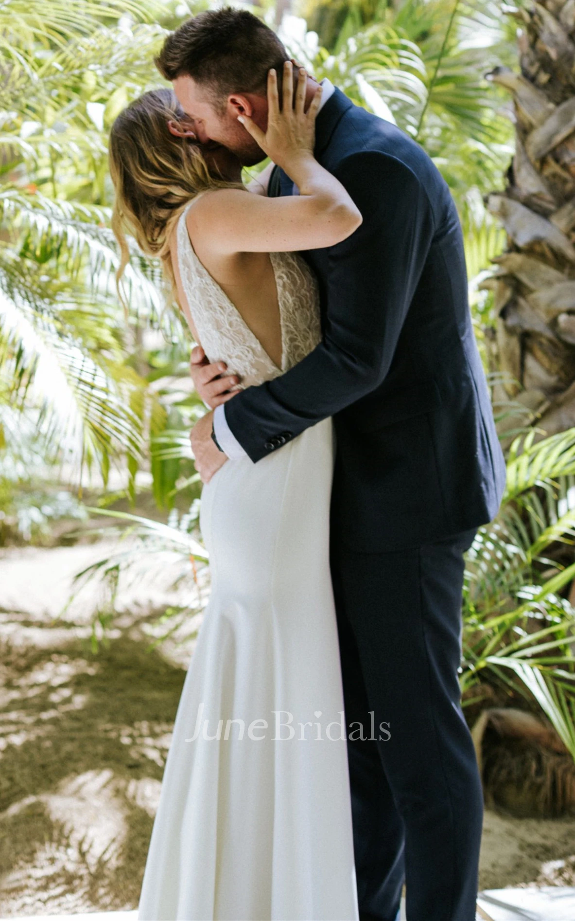 Elegant Mermaid V-neck Chiffon and Lace Sweep Train Spring Wedding Dress