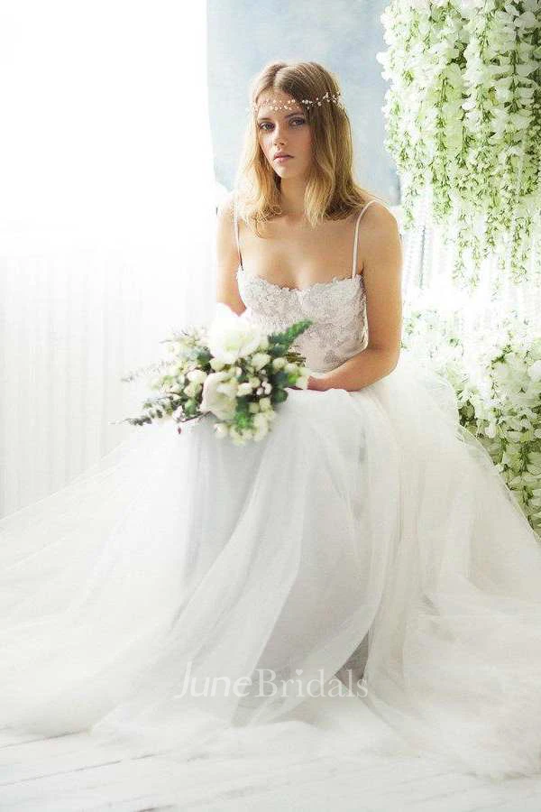 Sweetheart A-Line Appliques Lace Wedding Dress