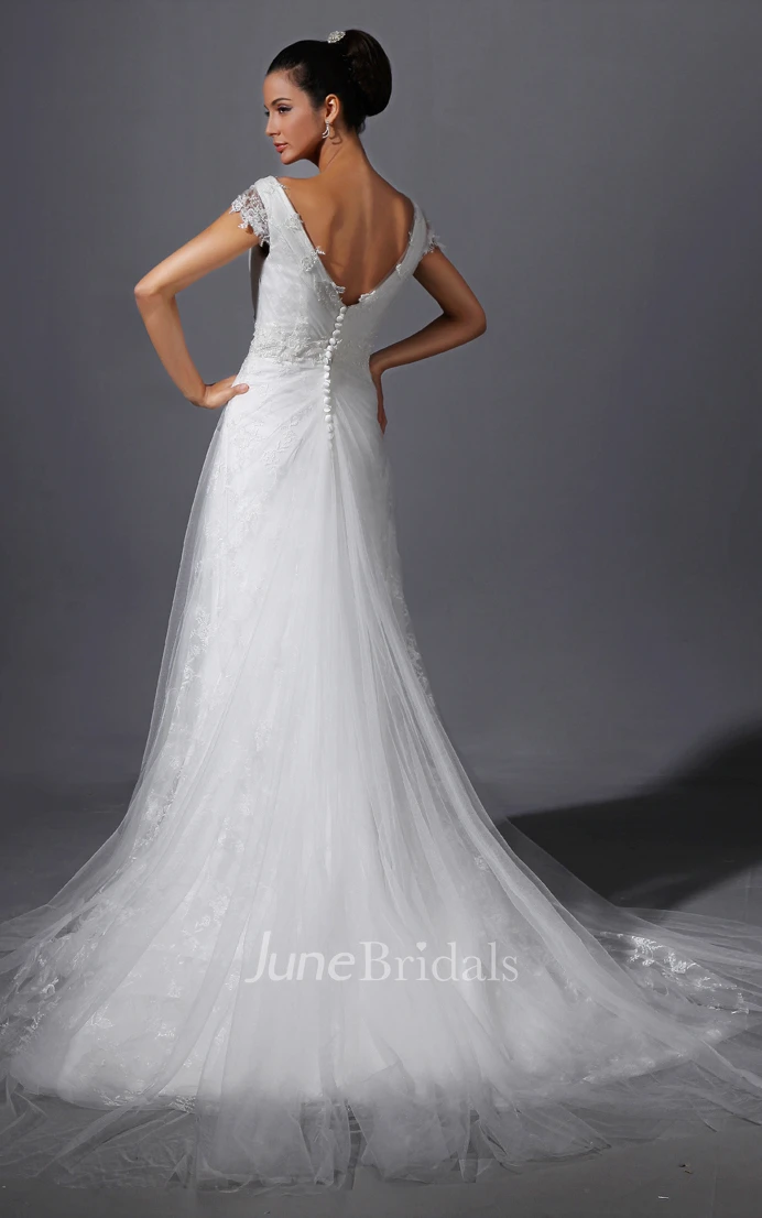 V-Neck Ruffled Column Dress With Lace Appliques Soft Tulle