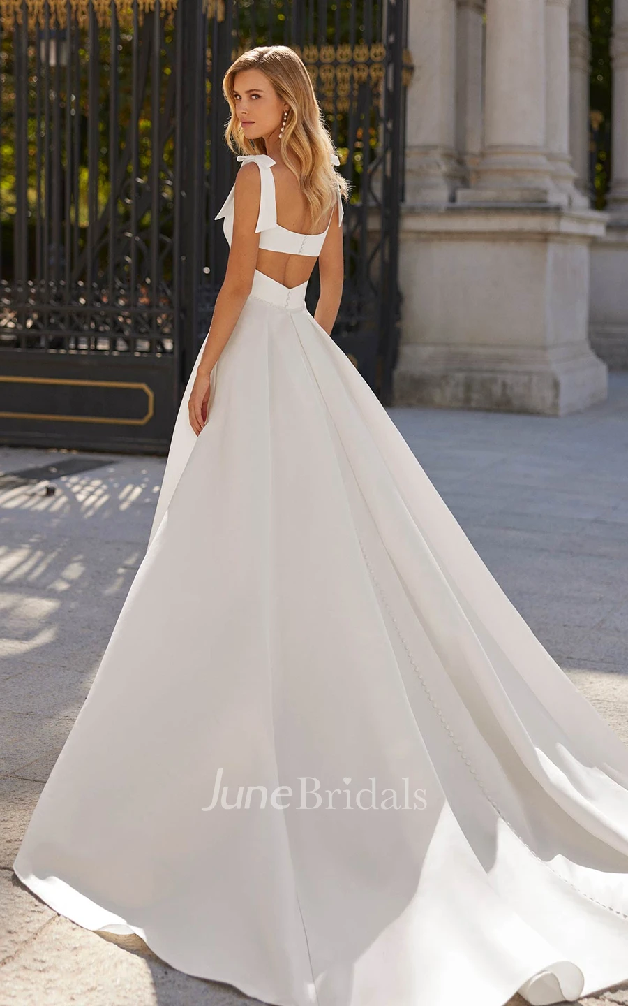 Minimalist Satin Wedding Dress A Line Sleeveless Square Neck Open Back Bridal Gown