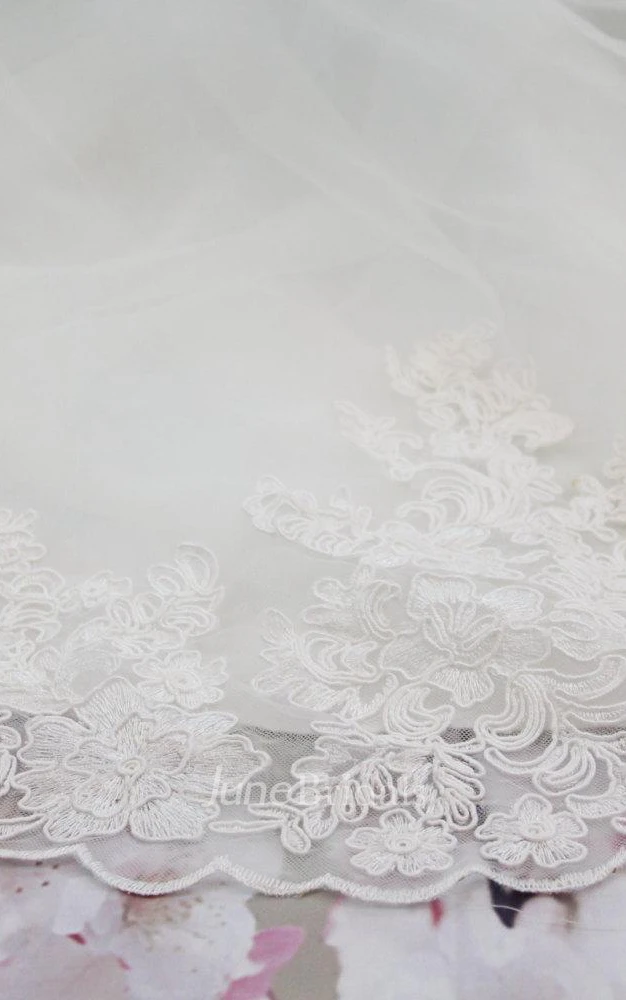 Boat Neck Cap Sleeve A-Line Tulle Wedding Dress With Lace Bodice