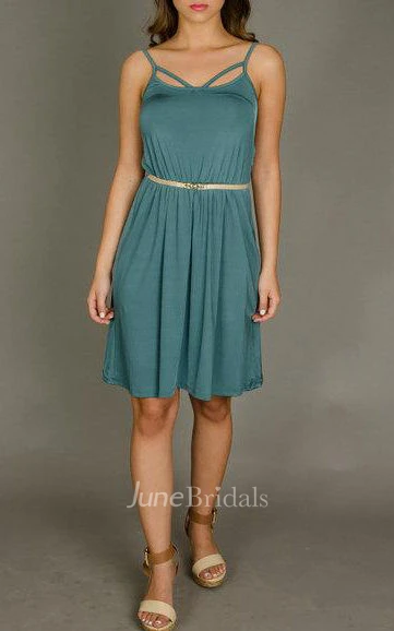 Short Strapped Sleeveless Sleeve Dress