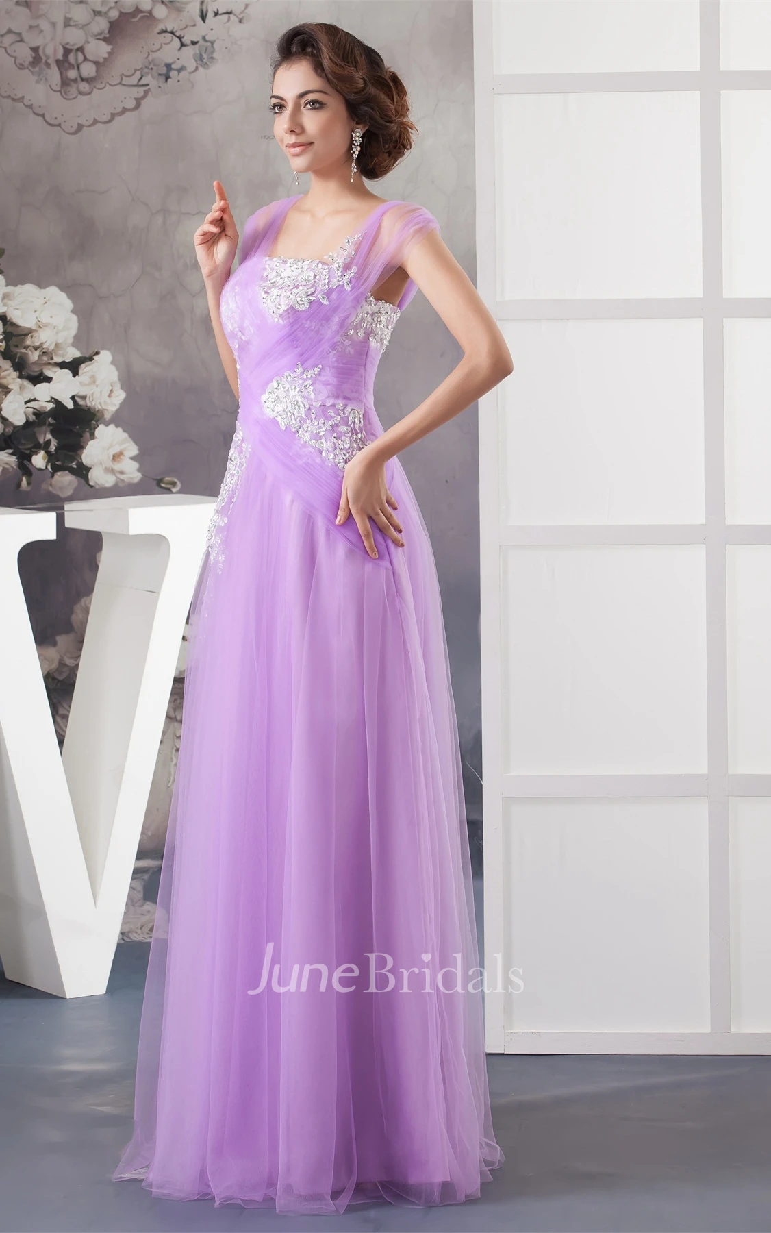 Strapped Tulle Floor-Length Dress with Appliques