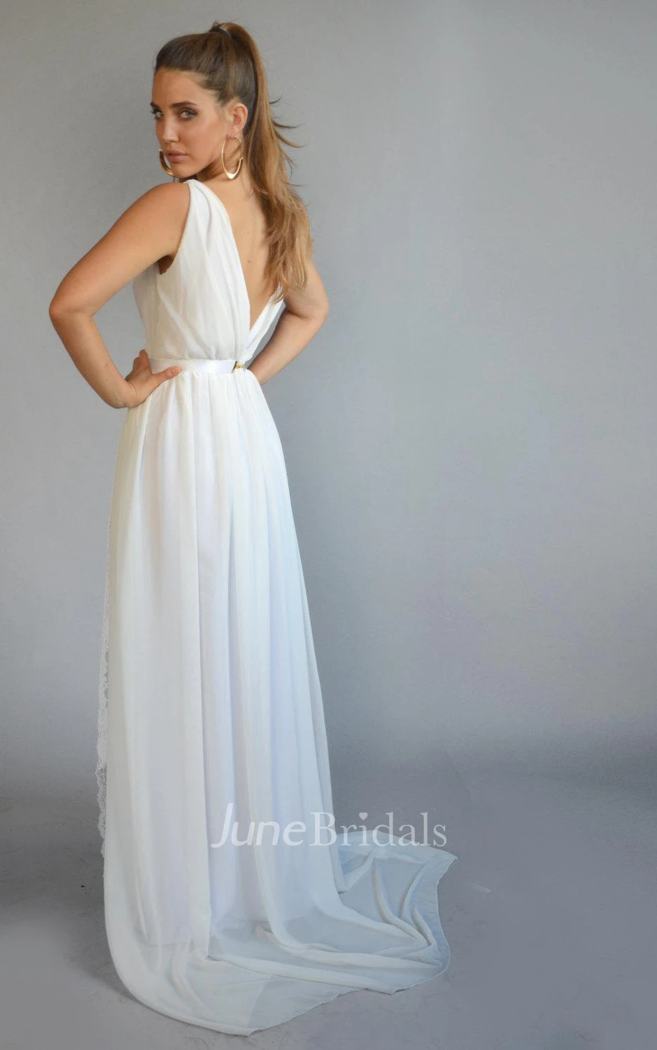 Sheath Chiffon Split Front Sleeveless Dress With Sweep Train