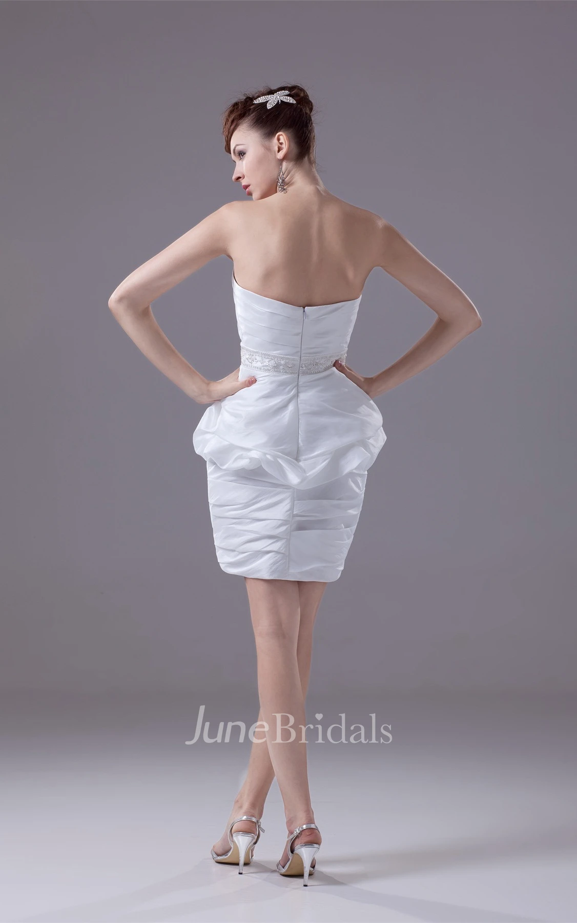 Sweetheart Body-Fitting Short Dress with Ruffles and Beading