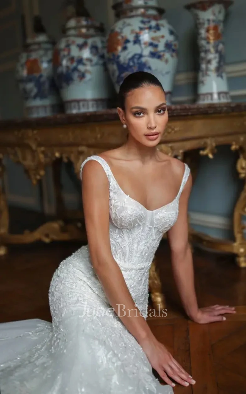 Mermaid V-neck Lace Beach Warm Wedding Dress With Open Back And Appliques