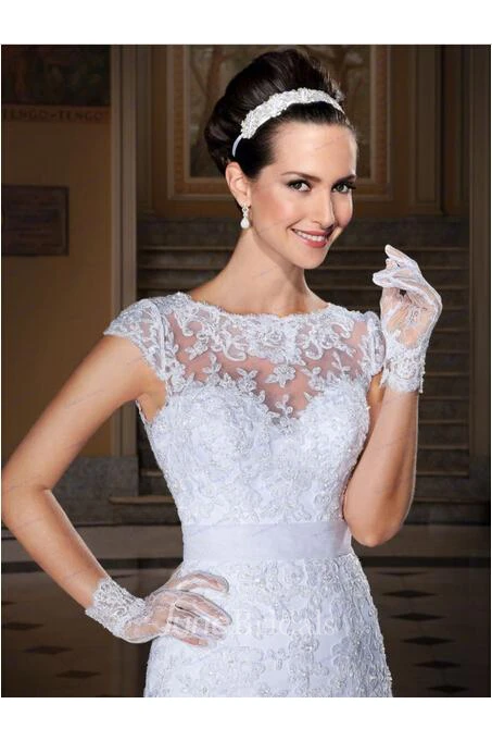 A-line Strapless Wedding Dresses With Luxurious Floor-length Flowers Court Beaded