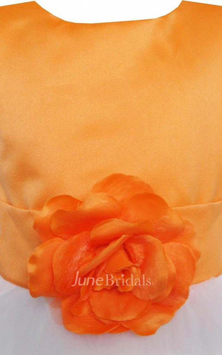 Sleeveless A-line Dress With Petals and Bow