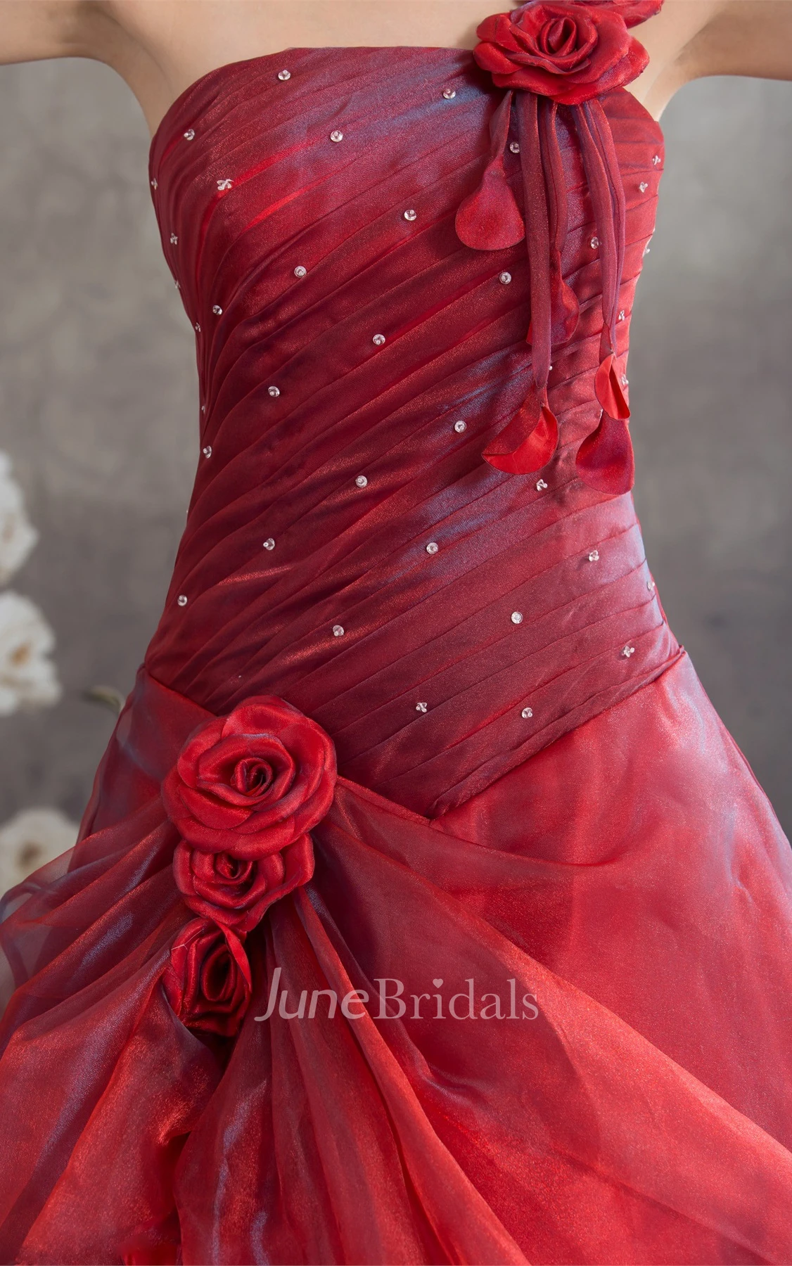 Single-Strap Sleeveless Ruched Ball Gown with Flower and Stress