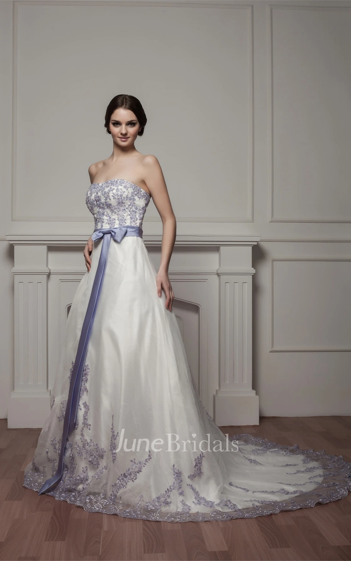Sweetheart Appliqued A-Line Gown with Ribbon and Court Train
