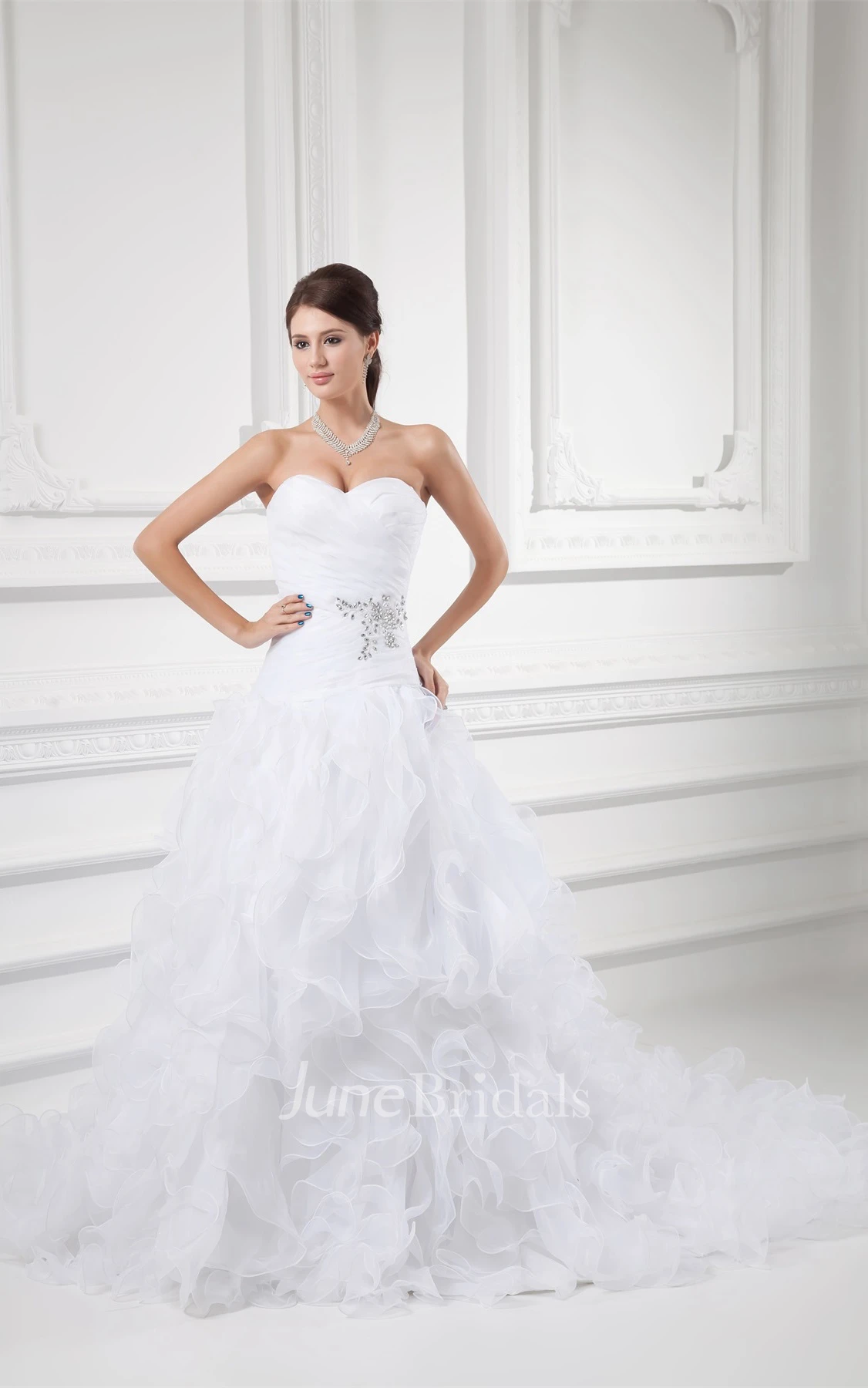 sweetheart ruched criss-cross dress with strass and ruffles