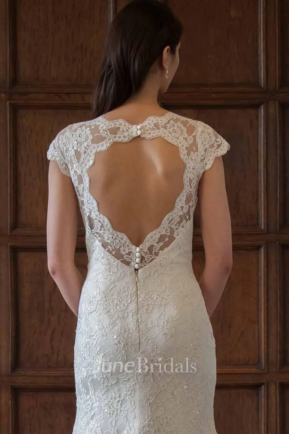 Lace Cap-Sleeve Mermaid Spring Wedding Dress with Keyhole Elegant Bridal Gown