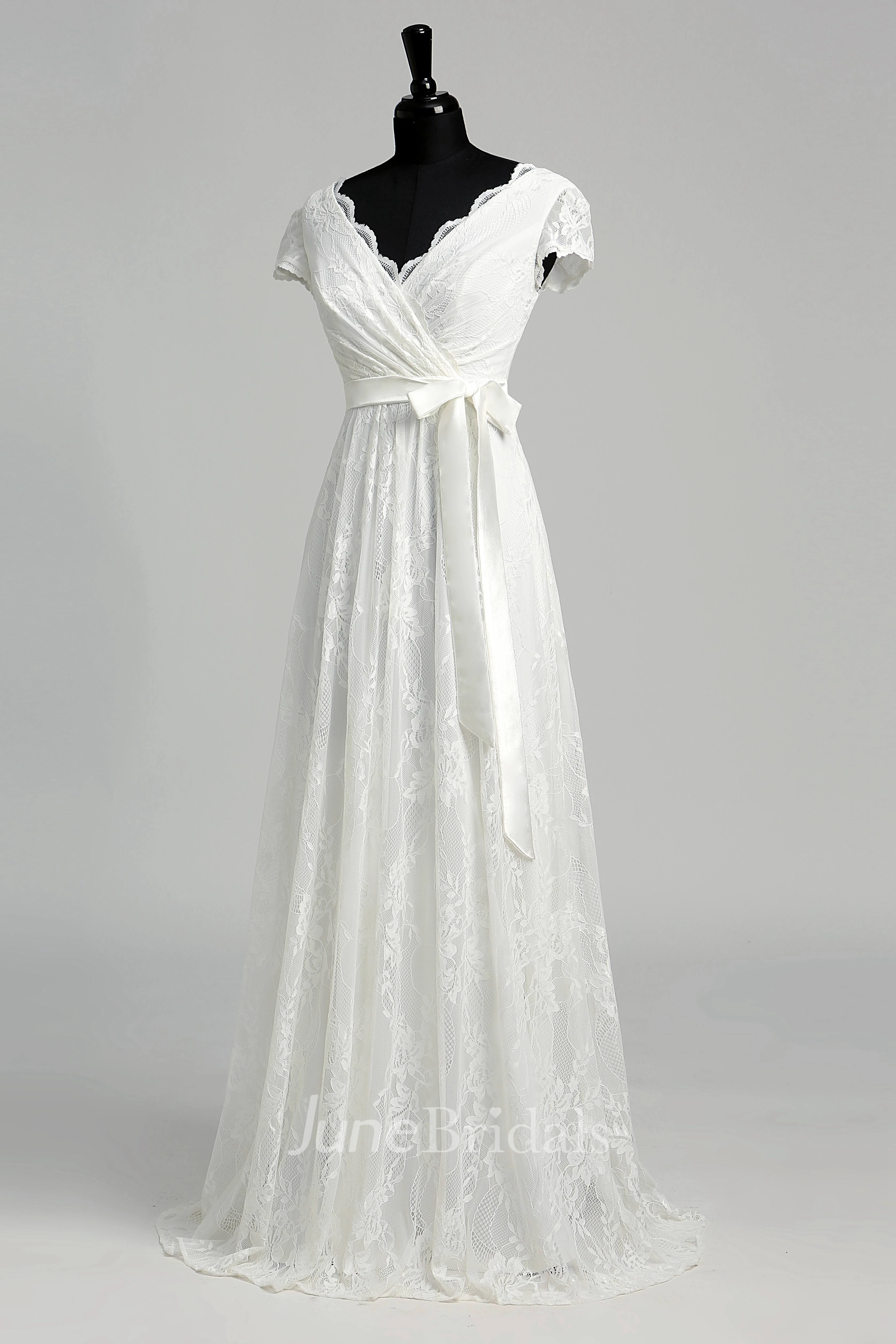 Floor-length A-line Scalloped V-neck Cap Illusion Short Sleeve Low-V Back Lace Weeding Dress